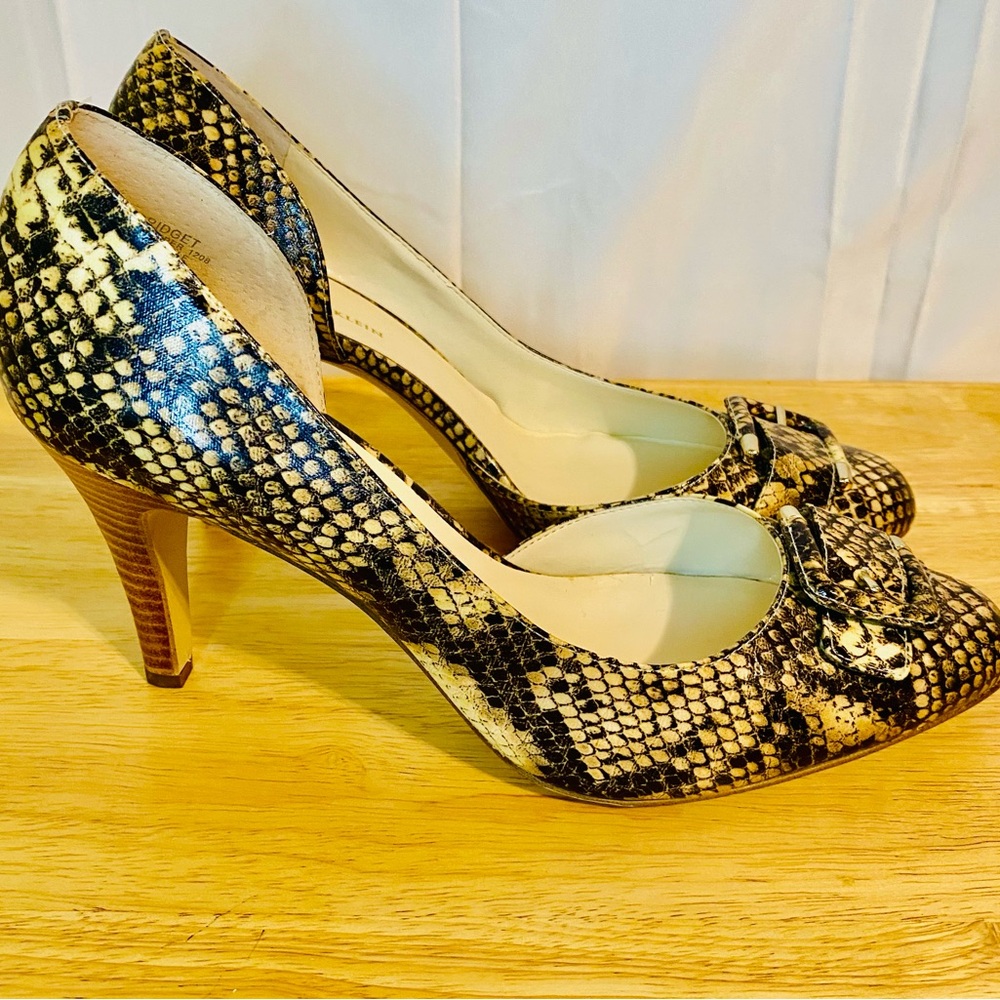 Ann Klein Black and Tan Kitten Heels with Snakeskin Pattern NWOT